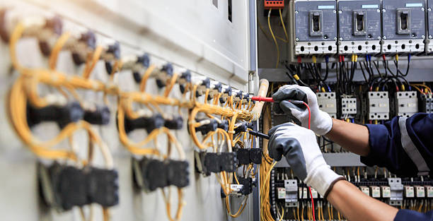 Professional Electrician technician working in Morrison, IL